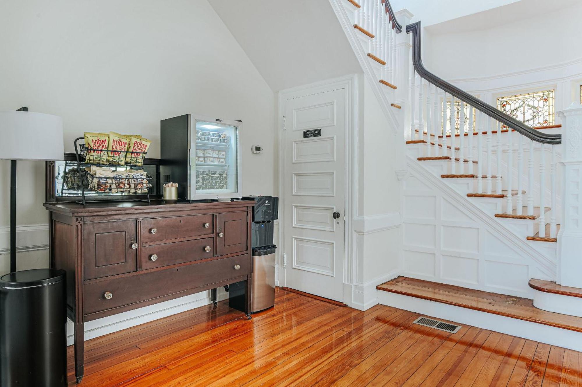 The Historic Berkeley Place Staunton Habitación foto